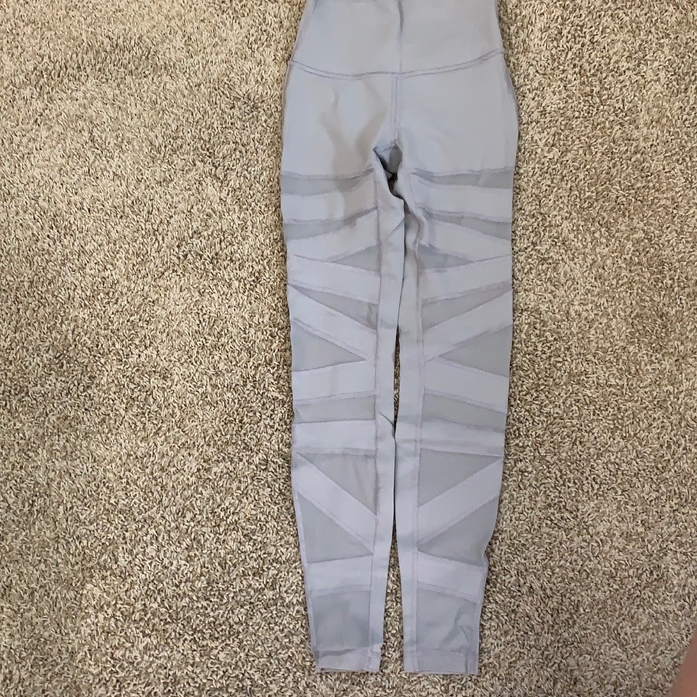 Lululemon size 4 leggings
